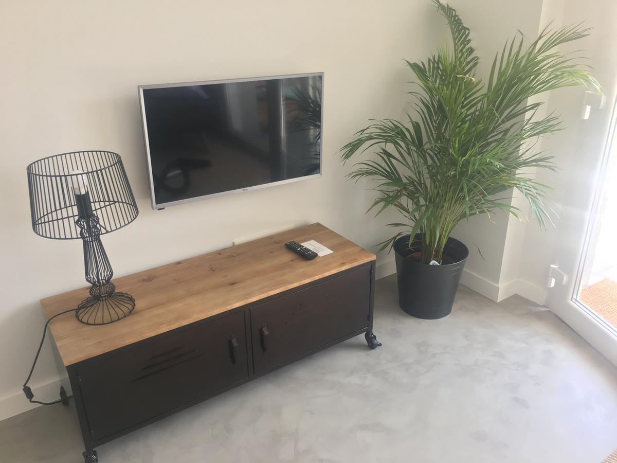 Ferienwohnung Lm House Raxo Exterior foto